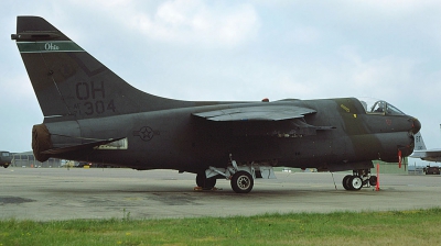 Photo ID 19916 by Lieuwe Hofstra. USA Air Force LTV Aerospace A 7D Corsair II, 71 0304