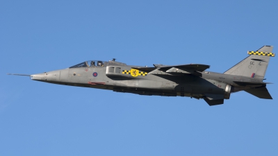 Photo ID 163201 by Chris Lofting. UK Air Force Sepecat Jaguar GR3A, XX724