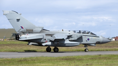 Photo ID 163459 by Joop de Groot. UK Air Force Panavia Tornado GR4, ZA587