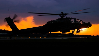 Photo ID 164254 by Jimmy van Drunen. Netherlands Air Force Boeing AH 64DN Apache Longbow, Q 04
