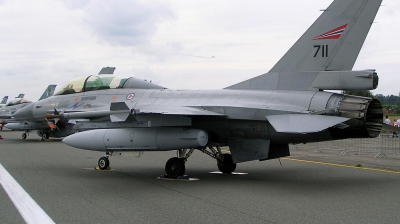 Photo ID 168453 by Arie van Groen. Norway Air Force General Dynamics F 16BM Fighting Falcon, 711