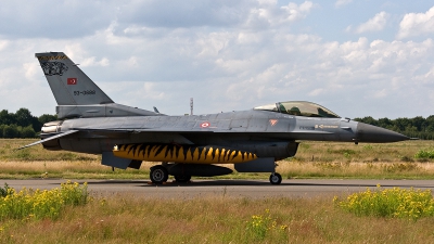 Photo ID 172742 by Jan Eenling. T rkiye Air Force General Dynamics F 16C Fighting Falcon, 93 0688