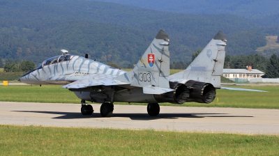 Photo ID 172956 by Milos Ruza. Slovakia Air Force Mikoyan Gurevich MiG 29UB 9 51, 1303