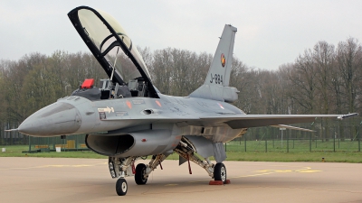 Photo ID 173479 by Richard de Groot. Netherlands Air Force General Dynamics F 16BM Fighting Falcon, J 884