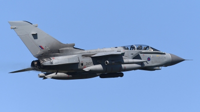 Photo ID 173594 by Lieuwe Hofstra. UK Air Force Panavia Tornado GR4A, ZA372