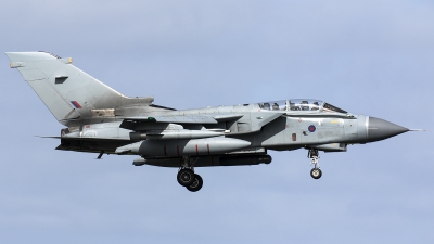 Photo ID 174358 by Thomas Ziegler - Aviation-Media. UK Air Force Panavia Tornado GR4A, ZA372