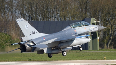 Photo ID 174645 by Peter Boschert. Netherlands Air Force General Dynamics F 16BM Fighting Falcon, J 065