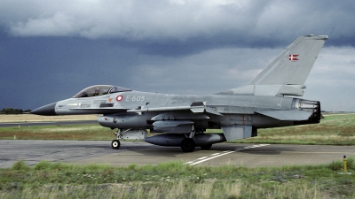 Photo ID 174929 by Joop de Groot. Denmark Air Force General Dynamics F 16A Fighting Falcon, E 605