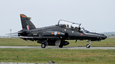 Photo ID 176272 by Mike Griffiths. UK Air Force BAE Systems Hawk T 2, ZK014