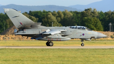 Photo ID 177132 by Stephan Franke - Fighter-Wings. UK Air Force Panavia Tornado GR4, ZA553