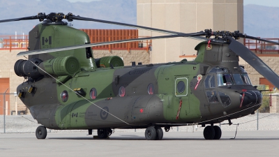Photo ID 189138 by Tom Gibbons. Canada Air Force Boeing Vertol CH 47F Chinook, 147313