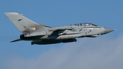 Photo ID 190090 by Rainer Mueller. UK Air Force Panavia Tornado GR4A, ZA372