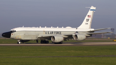 Photo ID 191187 by Chris Lofting. USA Air Force Boeing RC 135W Rivet Joint 717 158, 62 4139