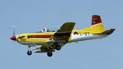 Photo ID 197090 by Joop de Groot. Netherlands Air Force Pilatus PC 7 Turbo Trainer, L 07