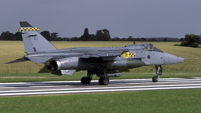 Photo ID 200269 by Chris Lofting. UK Air Force Sepecat Jaguar GR3A, XZ364