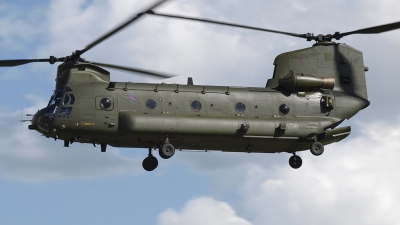 Photo ID 23860 by Stuart Thurtle. UK Air Force Boeing Vertol Chinook HC2A CH 47D, ZH891