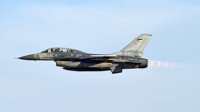 Photo ID 202258 by Marc van Zon. Jordan Air Force General Dynamics F 16BM Fighting Falcon, 670