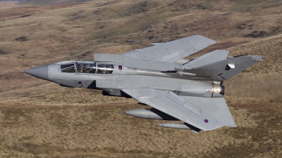 Photo ID 202970 by Tom Gibbons. UK Air Force Panavia Tornado GR4, ZA553