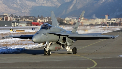 Photo ID 206367 by Richard de Groot. Switzerland Air Force McDonnell Douglas F A 18C Hornet, J 5023