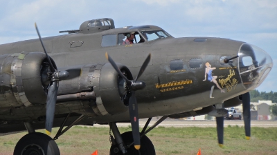 Photo ID 206611 by Gerald Howard. Private Liberty Foundation Boeing B 17G Flying Fortress 299P, N3703G