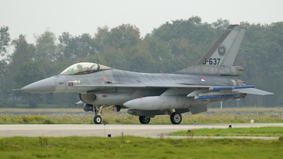 Photo ID 207226 by Robert Flinzner. Netherlands Air Force General Dynamics F 16AM Fighting Falcon, J 637