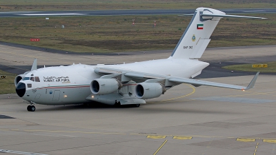 Photo ID 207898 by Matthias Bienentreu. Kuwait Air Force Boeing C 17A Globemaster III, KAF342