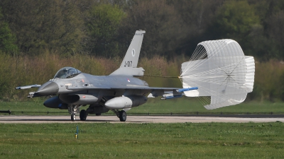 Photo ID 209580 by Luca Fahrni. Netherlands Air Force General Dynamics F 16AM Fighting Falcon, J 017
