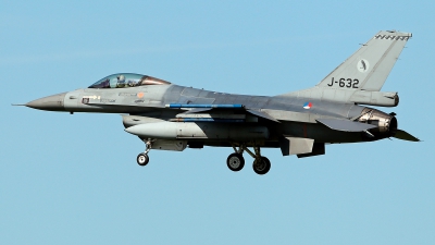 Photo ID 209930 by Carl Brent. Netherlands Air Force General Dynamics F 16AM Fighting Falcon, J 632
