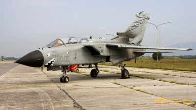 Photo ID 24989 by Roberto Bianchi. Italy Air Force Panavia Tornado ECR, MM7070