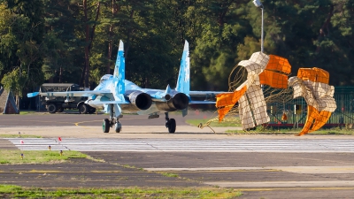 Photo ID 218757 by Alfred Koning. Ukraine Air Force Sukhoi Su 27P1M,  