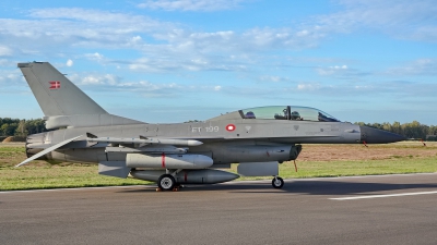 Photo ID 215772 by Dieter Linemann. Denmark Air Force General Dynamics F 16BM Fighting Falcon, ET 199