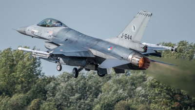 Photo ID 216052 by Sven Neumann. Netherlands Air Force General Dynamics F 16AM Fighting Falcon, J 644