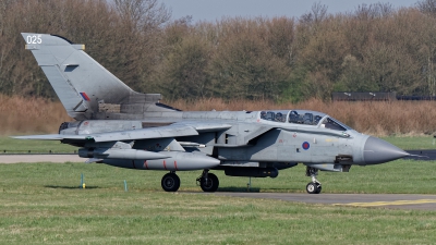 Photo ID 218719 by Rainer Mueller. UK Air Force Panavia Tornado GR4, ZA459