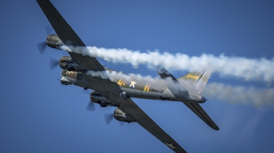 Photo ID 222033 by Stephen Cooper. Private B 17 Preservation Ltd Boeing B 17G Flying Fortress 299P, G BEDF