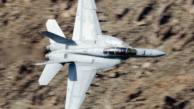 Photo ID 222776 by Brandon Thetford. USA Navy Boeing F A 18F Super Hornet, 165669