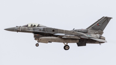 Photo ID 223696 by Paul Varner. United Arab Emirates Air Force Lockheed Martin F 16E Fighting Falcon, 3037