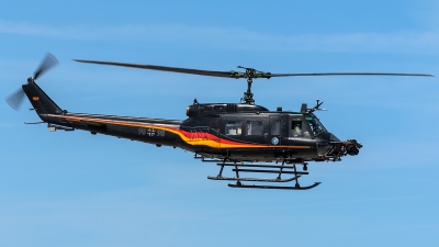 Photo ID 225439 by Thomas Ziegler - Aviation-Media. Germany Air Force Bell UH 1D Iroquois 205, 98 98