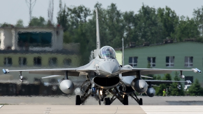Photo ID 226079 by Thomas Ziegler - Aviation-Media. Netherlands Air Force General Dynamics F 16AM Fighting Falcon, J 196