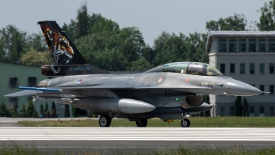 Photo ID 226027 by Thomas Ziegler - Aviation-Media. Netherlands Air Force General Dynamics F 16BM Fighting Falcon, J 882