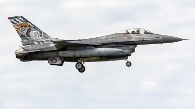 Photo ID 226696 by Bartolomé Fernández. Portugal Air Force General Dynamics F 16AM Fighting Falcon, 15105