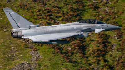 Photo ID 232967 by Ian Lane. UK Air Force Eurofighter Typhoon FGR4, ZJ929