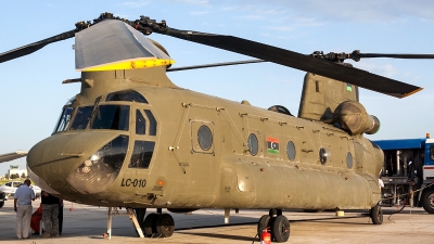 Photo ID 233084 by Ray Biagio Pace. Libya Air Force Boeing Vertol CH 47C Chinook, LC 010