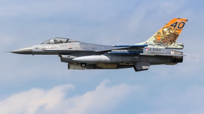 Photo ID 235233 by Mick Balter - mbaviation-images. Netherlands Air Force General Dynamics F 16AM Fighting Falcon, J 642