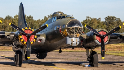 Photo ID 238498 by Jan Eenling. Private B 17 Preservation Ltd Boeing B 17G Flying Fortress 299P, G BEDF