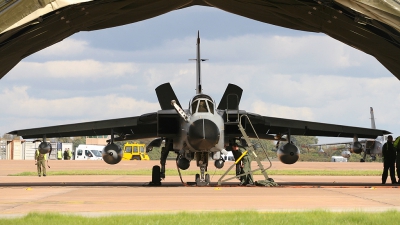 Photo ID 27389 by Ian Older. UK Air Force Panavia Tornado GR4, ZA556