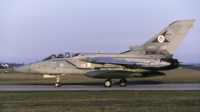 Photo ID 244086 by Chris Lofting. UK Air Force Panavia Tornado F3, ZH552
