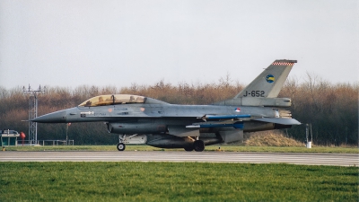 Photo ID 265254 by Jan Eenling. Netherlands Air Force General Dynamics F 16B Fighting Falcon, J 652