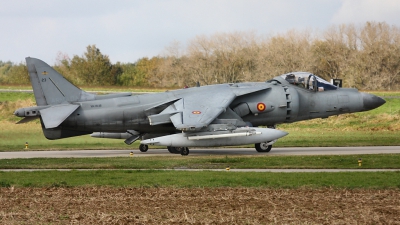 Photo ID 27927 by mark van der vliet. Spain Navy McDonnell Douglas EAV 8B Harrier II, VA 1B 35