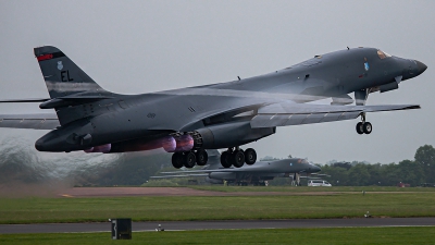 Photo ID 249875 by Mick Balter - mbaviation-images. USA Air Force Rockwell B 1B Lancer, 85 0084