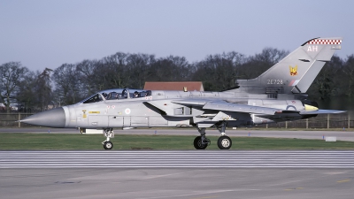 Photo ID 250654 by Chris Lofting. UK Air Force Panavia Tornado F3, ZE728